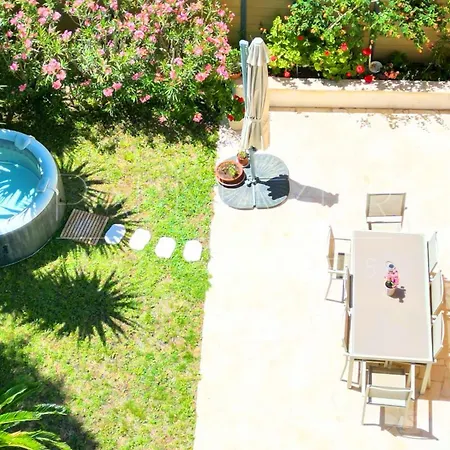 Mitoyenne Authentique Avec Jacuzzi Et Jardin - Palmazur Prázdninový dům