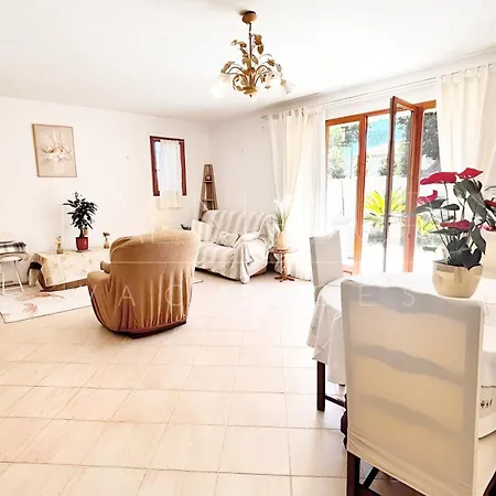 Mitoyenne Authentique Avec Jacuzzi Et Jardin - Palmazur *