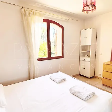 Mitoyenne Authentique Avec Jacuzzi Et Jardin - Palmazur
