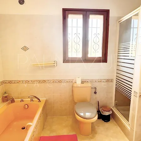 Ferienhaus Mitoyenne Authentique Avec Jacuzzi Et Jardin - Palmazur *