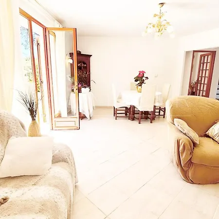 Mitoyenne Authentique Avec Jacuzzi Et Jardin - Palmazur