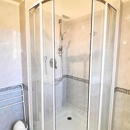 Mitoyenne Authentique Avec Jacuzzi Et Jardin - Palmazur