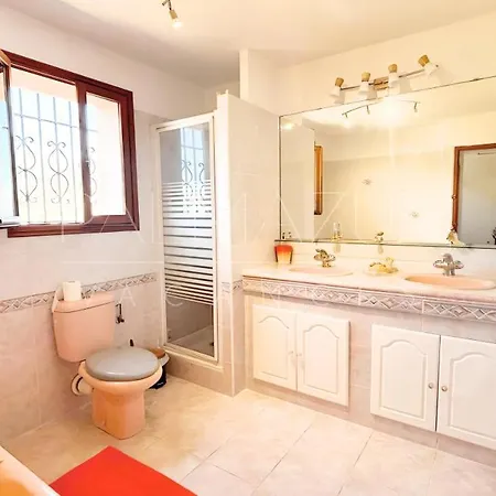 Mitoyenne Authentique Avec Jacuzzi Et Jardin - Palmazur Mandelieu